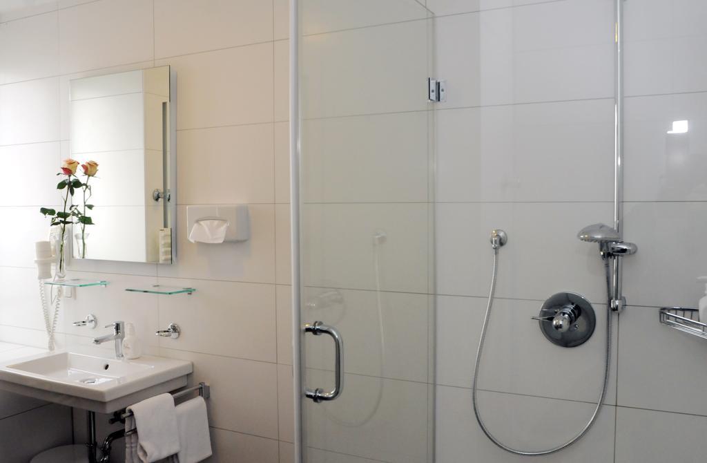 אוגסבורג Hotel Am Alten Park חדר תמונה