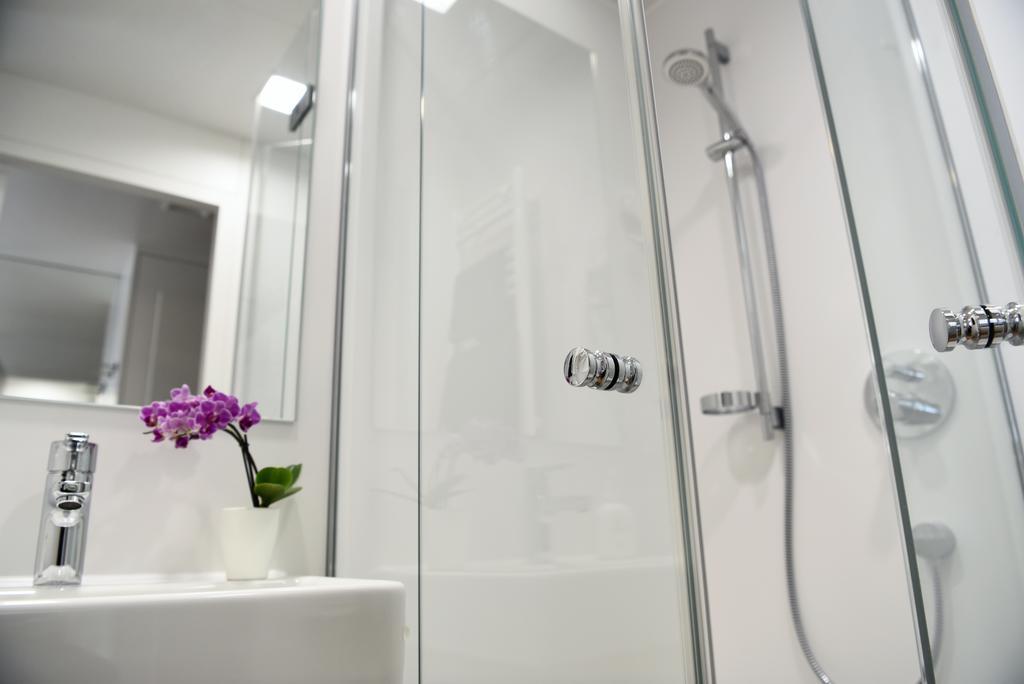 אוגסבורג Hotel Am Alten Park מראה חיצוני תמונה