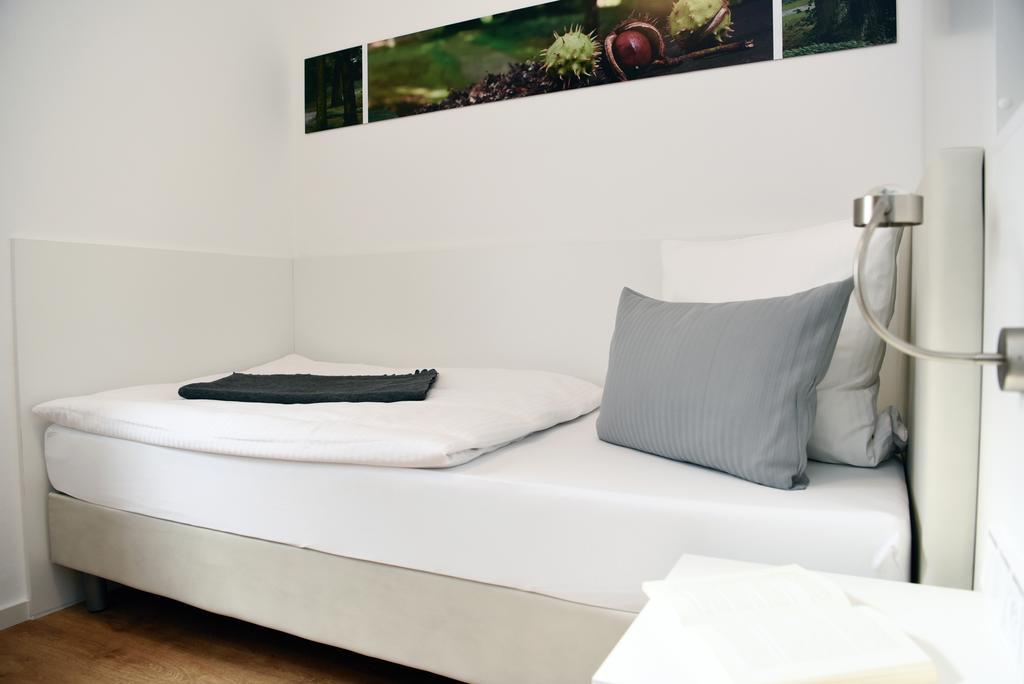 אוגסבורג Hotel Am Alten Park מראה חיצוני תמונה